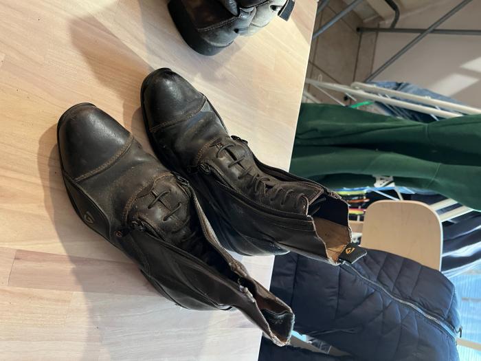 Tonic brown paddock boots excellent condition 
